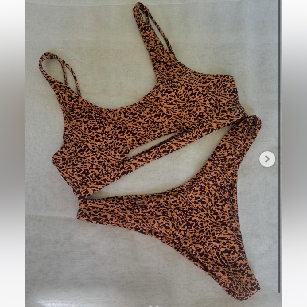 Coconut avenue set